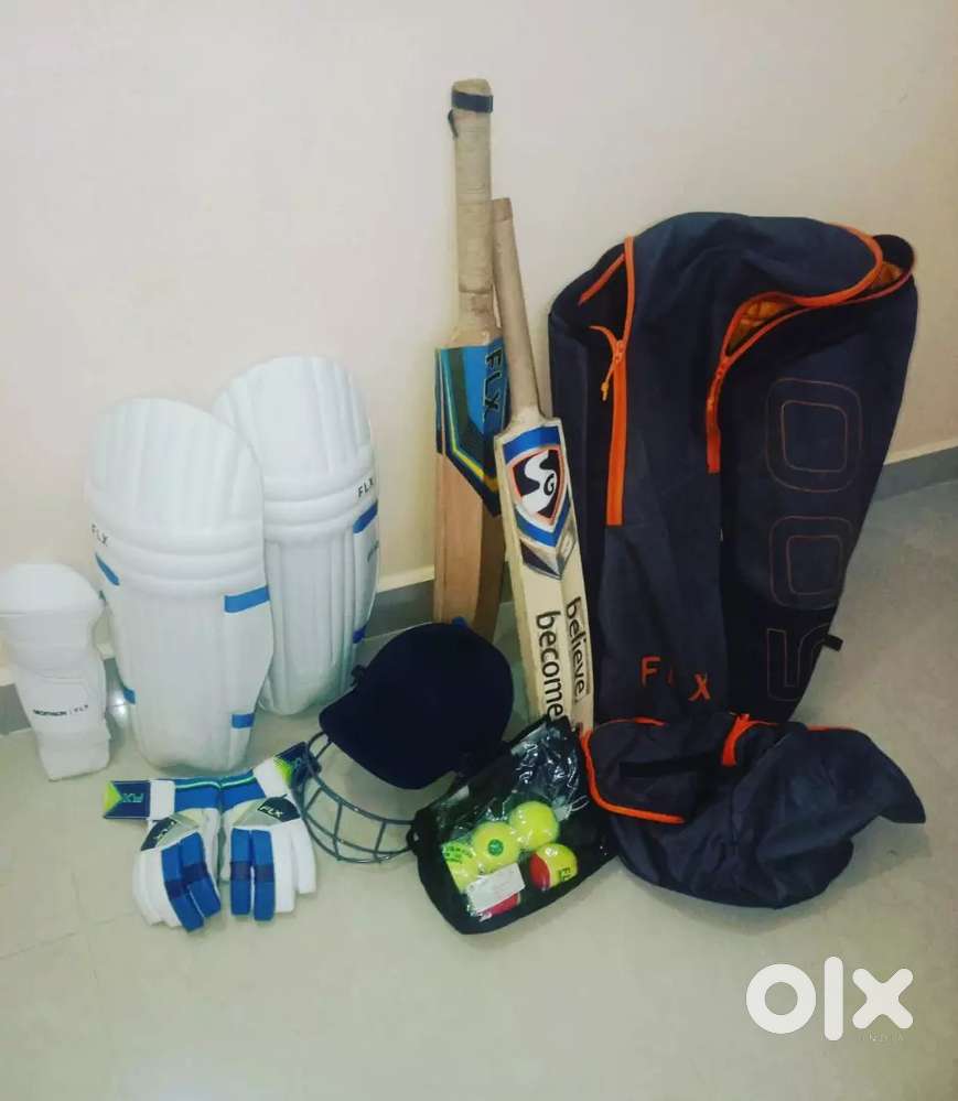 Decathlon cricket set