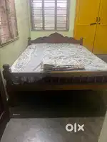 Teak wood queen size 5*6 with mattress