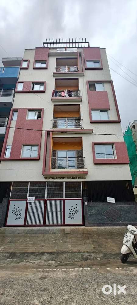 2BHK for rent in btm layout 4th stage near Indian oil petrol pump