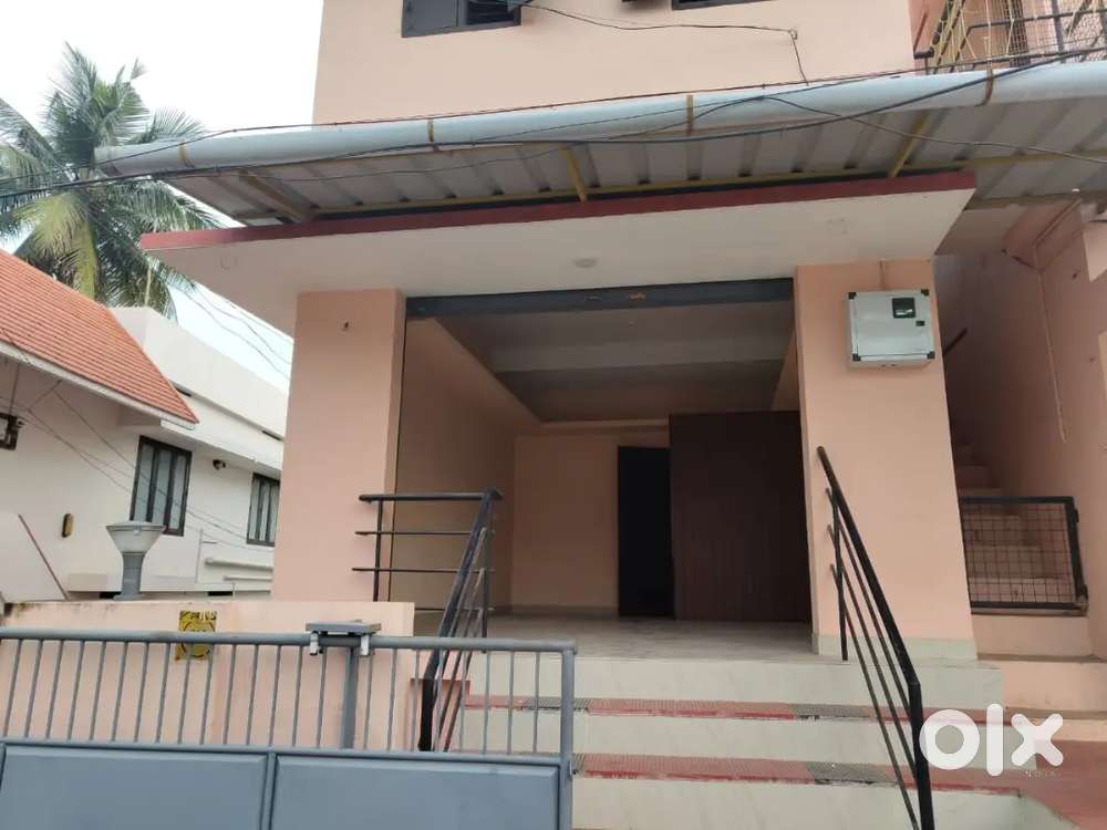 Shop for rent.. suitable for small office,storage facility etc