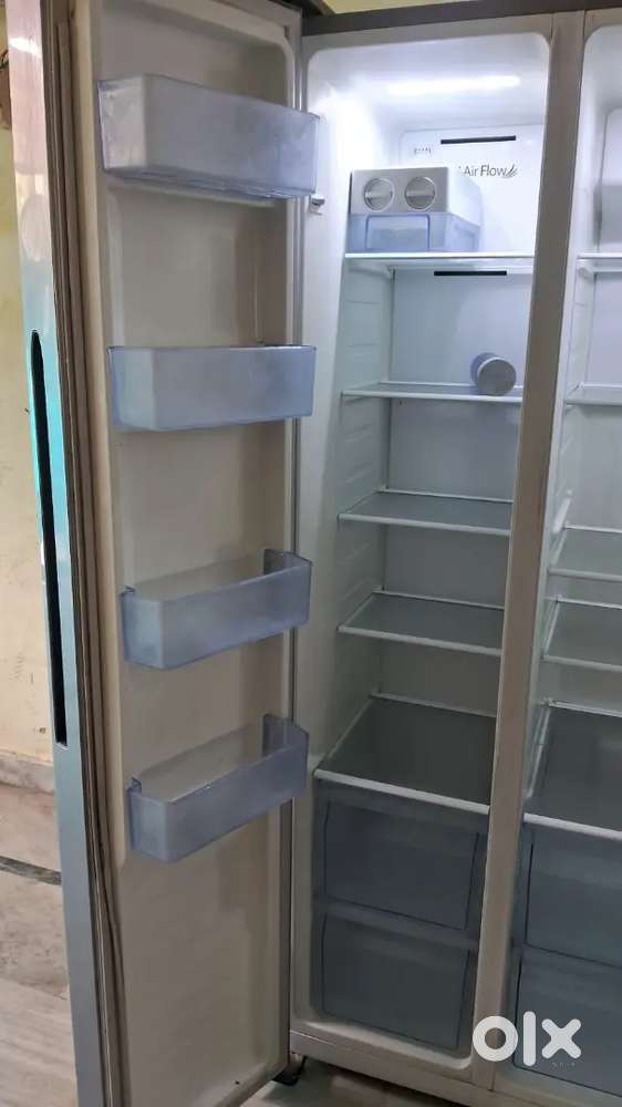 Marq Frost free refrigerator