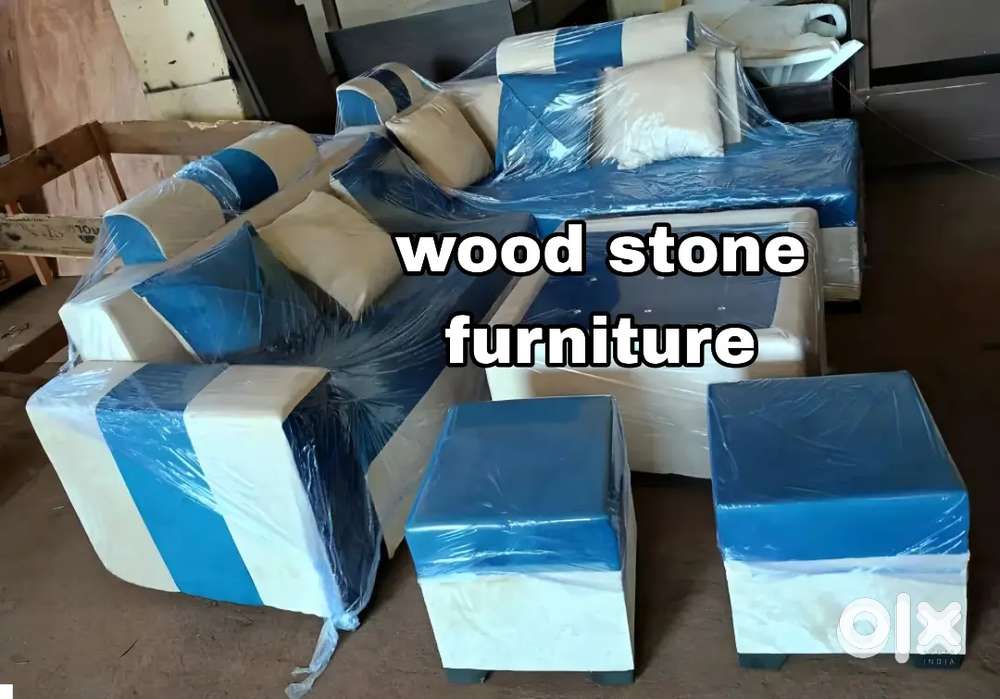 Sofa brand new 5 seater .