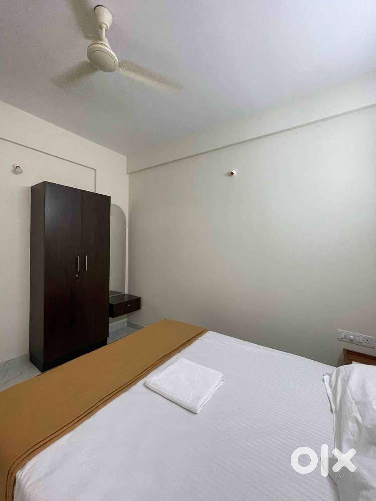 2 BHK FULLY FURNISHED APARTMENT FOR RENT AT KAKKANAD