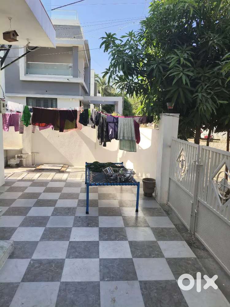 Just Look & Like Near Top 3 Circle