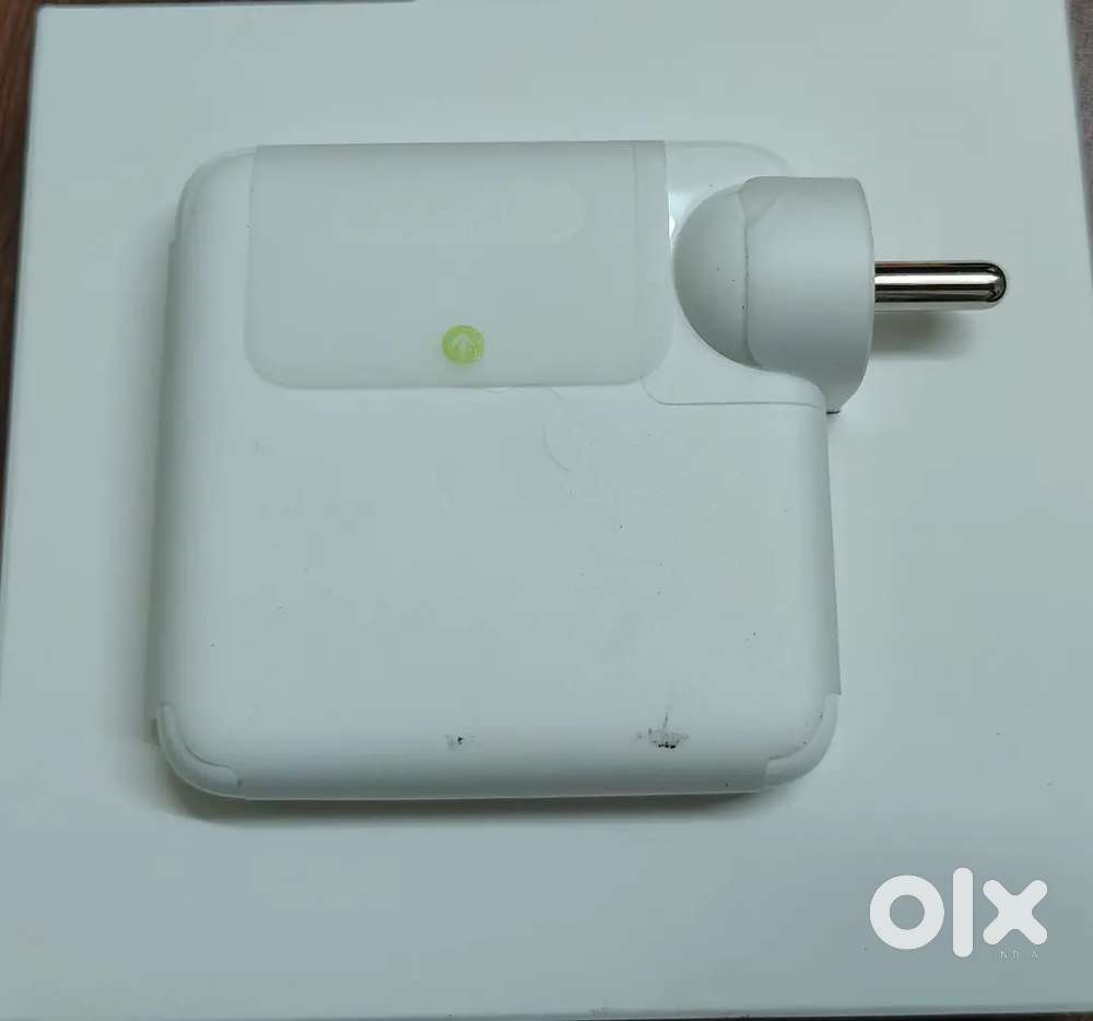 Original Apple macbook charger 96 watt