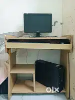 Computer he or tabel bhi sat me
