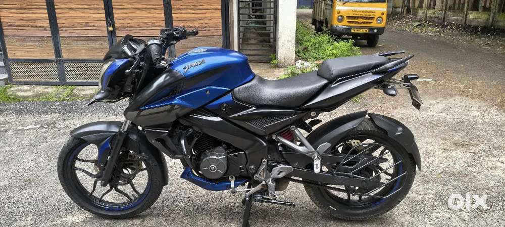 Bajaj Ns 160