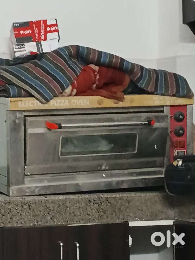 Pizza oven