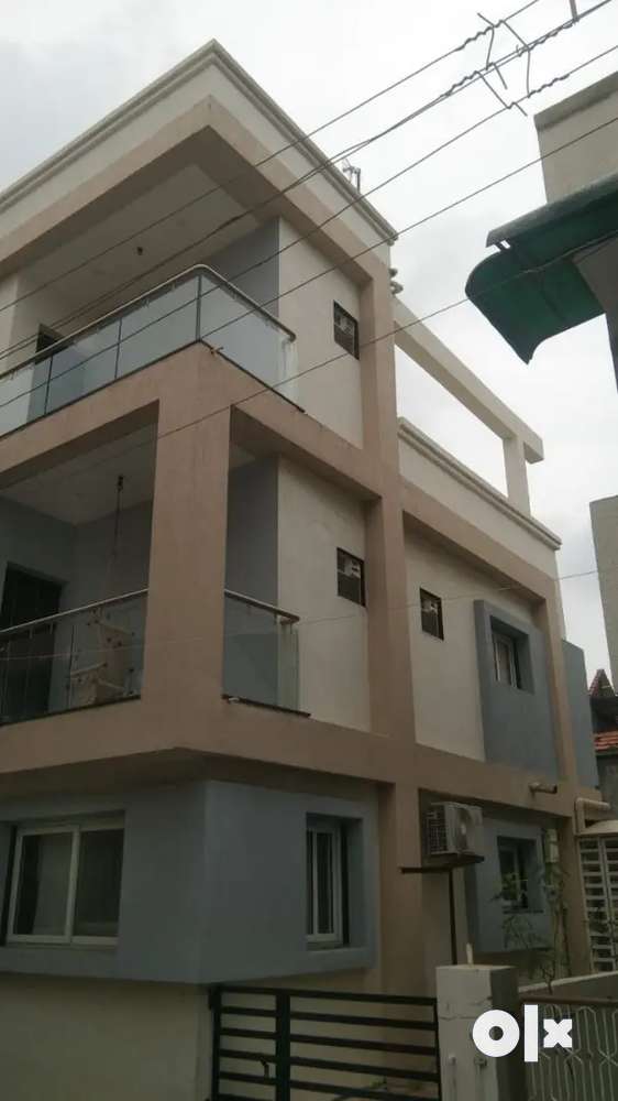 4 BHK fully furnish bungalow for rent