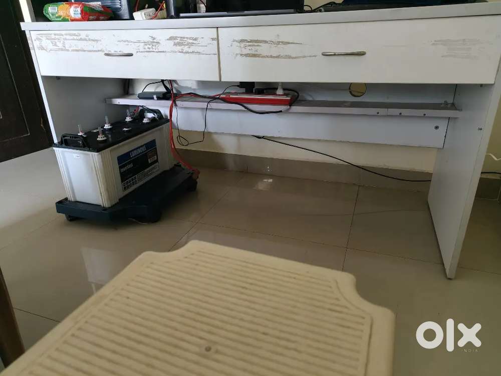 Computer desk for sale