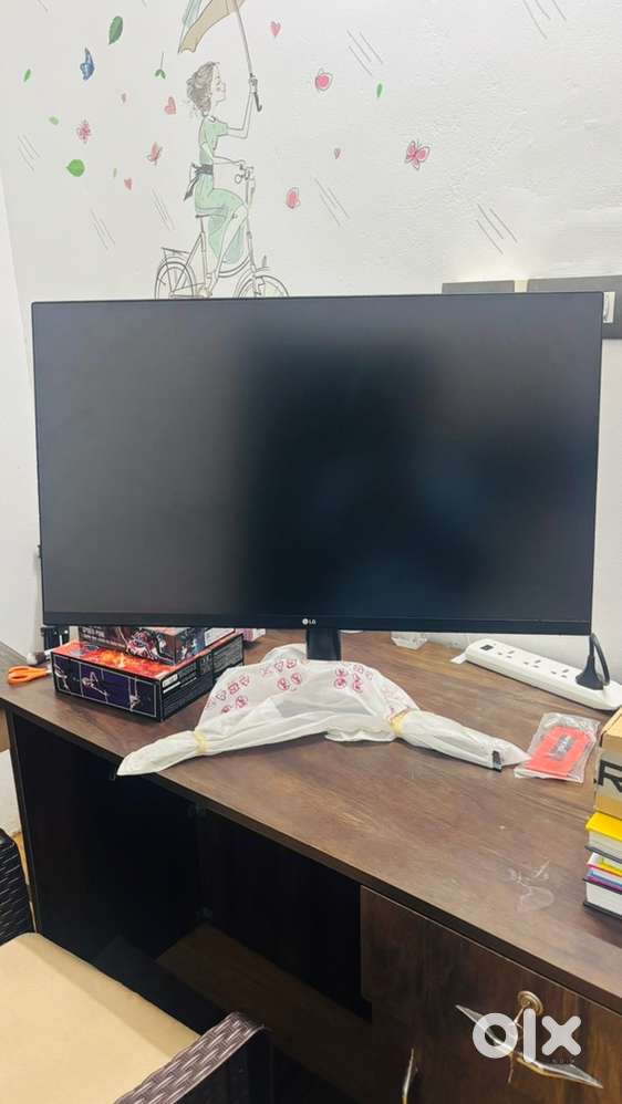 32 inch 2k monitor LG Ultra gear
