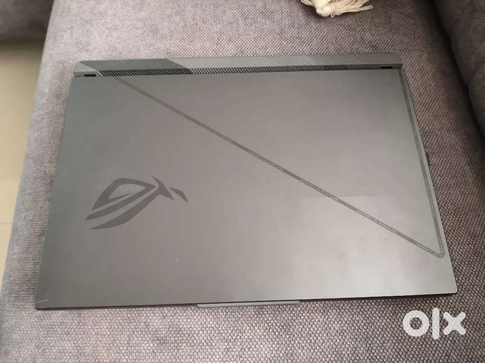 Asus rog Strix g16 (2024) gaming laptop.,