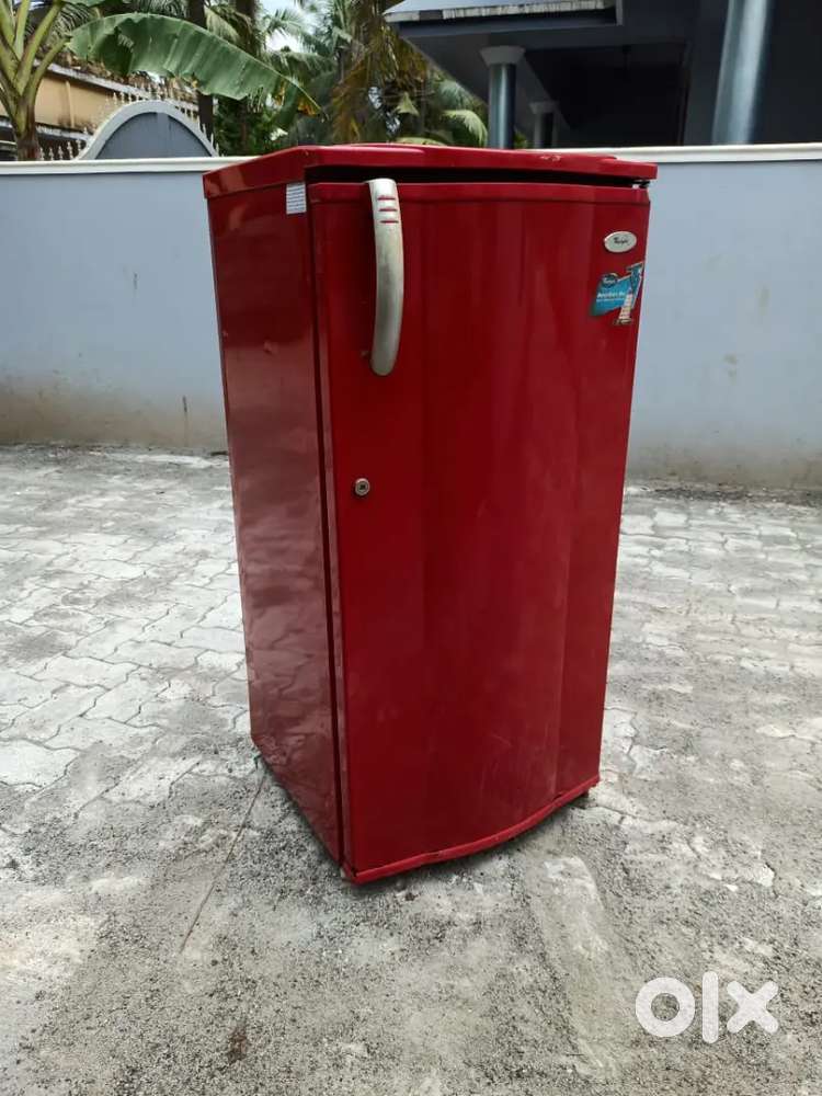 Super condition single door fridge good