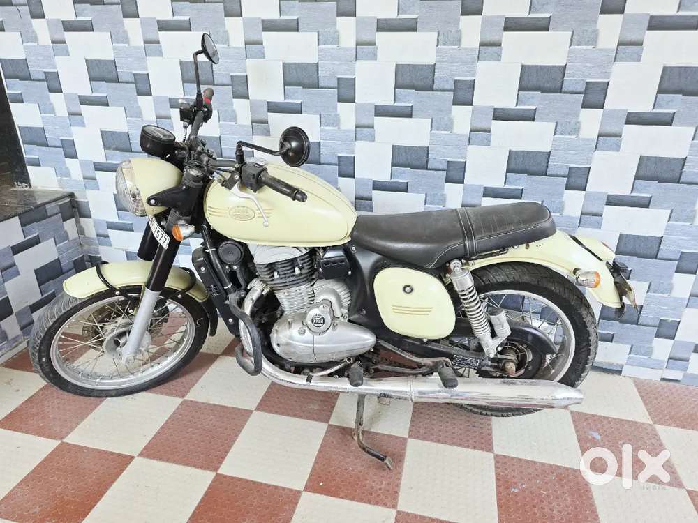 Jawa 42 good condition bike