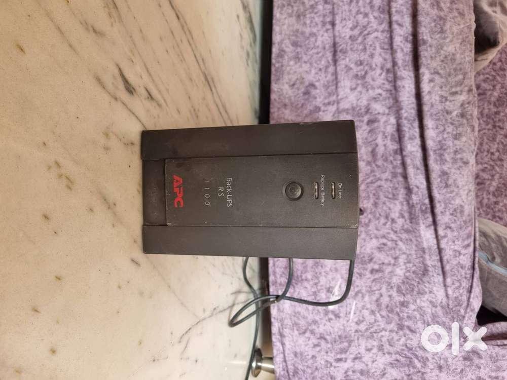 APS UPS RS 1100 without Battery