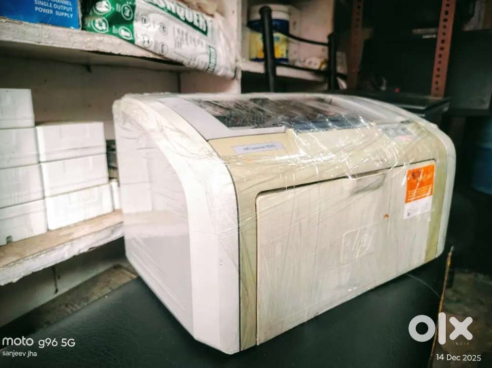 Hp laserjet 1020 printer black and white colour