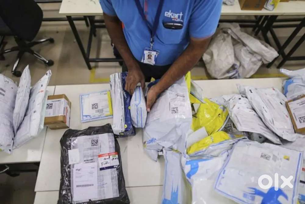 Parcel packing job for girls only