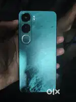 Vivo y300 8/256 ( only 6 months old) New brand condition