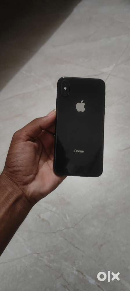 iPhone xs Excellent condition