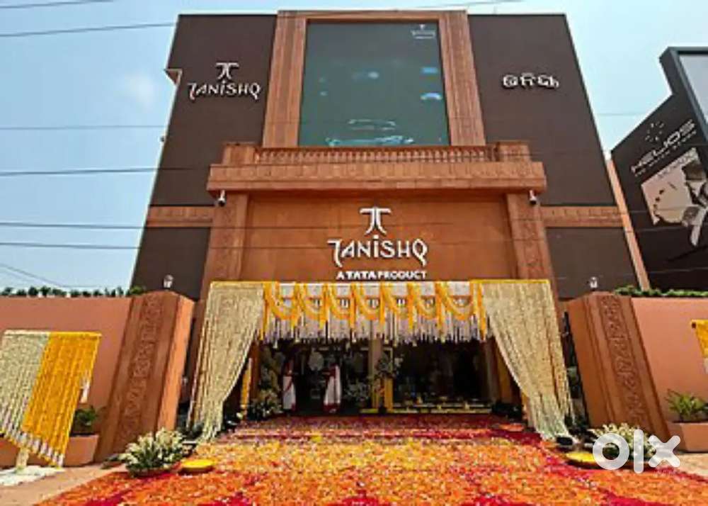 ज्वैलरी SHOWROOM में लड़के और लड़कियों की जरूरत है।