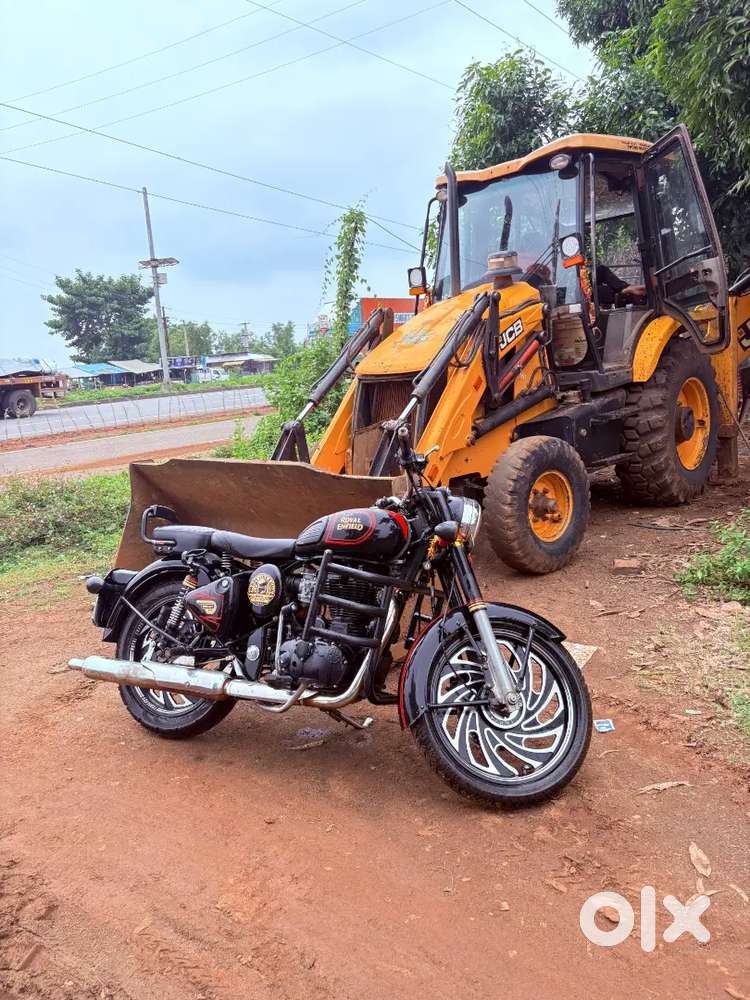 Royal Enfield Classic 500 Reborn Black