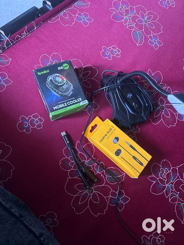 Spinbot mobile cooler ice dot , and realme earphones buds 3