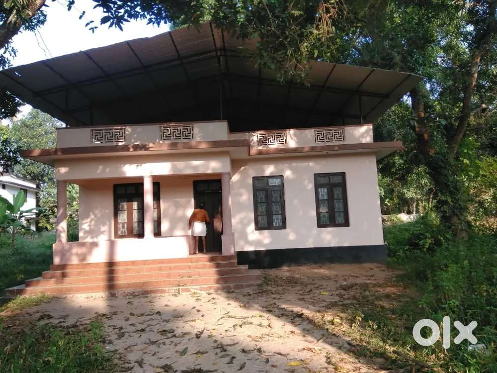 2BHK House for rent at Irinjalakuda
