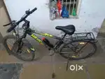 DOUBLE DISC BRAKE SUSPENSION AND WATER BOTTLE