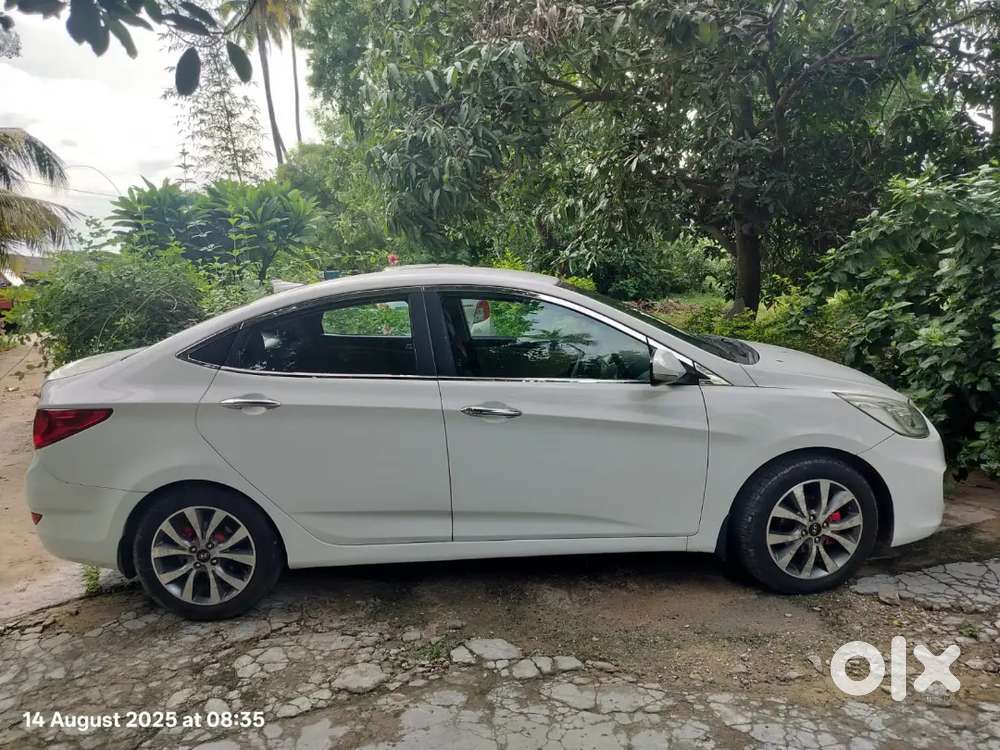 Hyundai Verna 2014 Topend Vechile