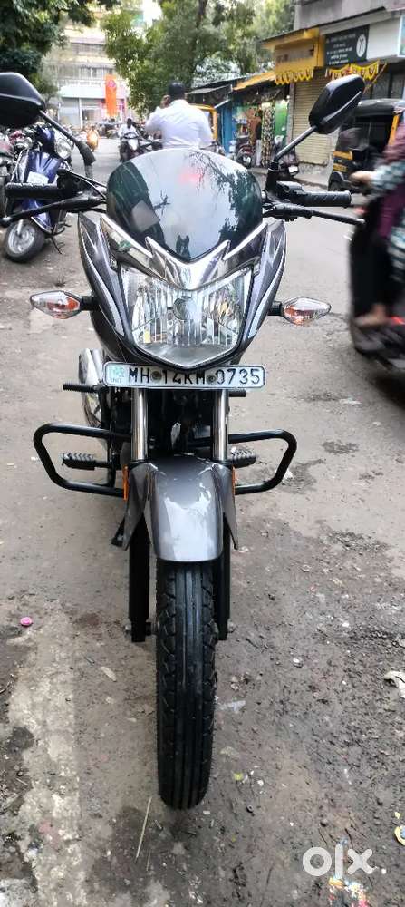 A Honda shine 125 bike is good condition