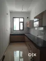 3 bhk semi furnished flat available for rent