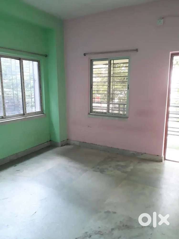 Lake Gardens 2 BHK flat on rent