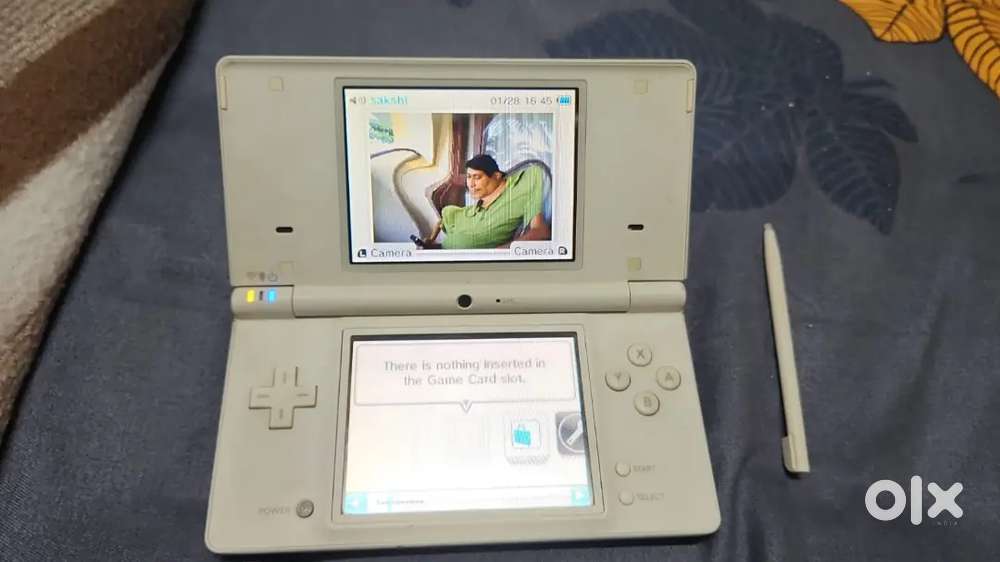 Nitendo Dsi White Mint Condition - With Stylus and Charger