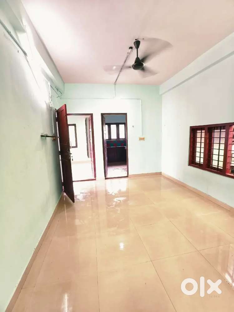 Family or bachelors 2bhk Apartment For Rent At kakkanad bmc College