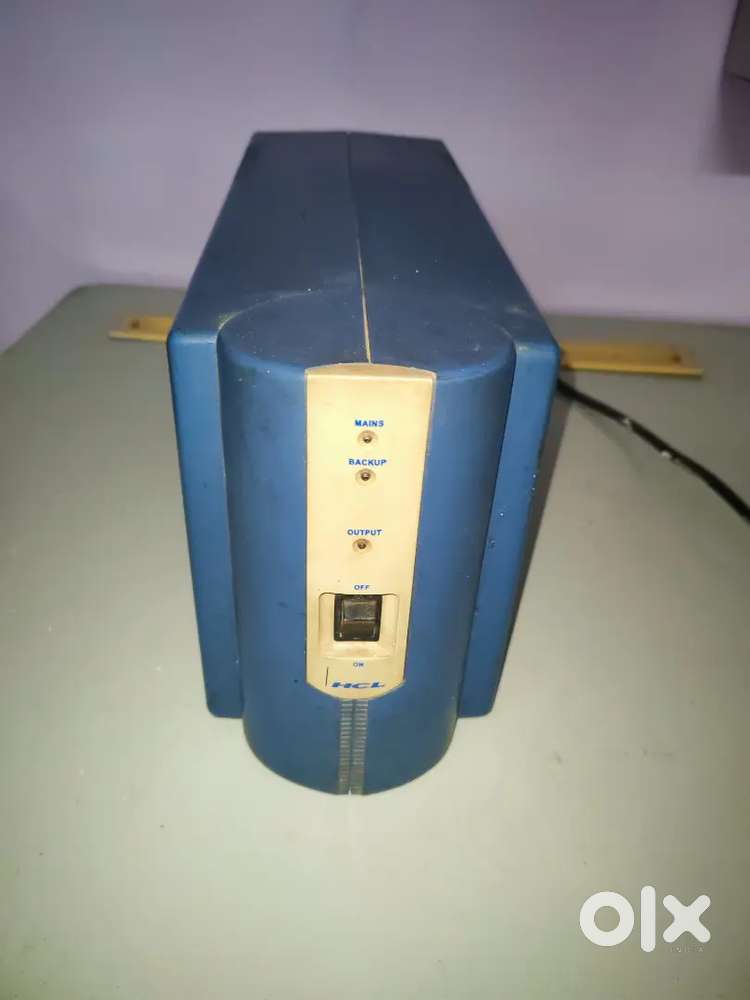 UPS and keyboard for desktop