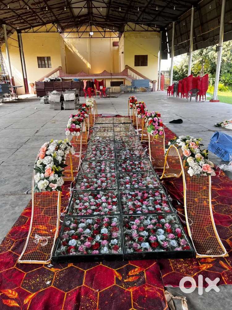 Bride glass entry ramp