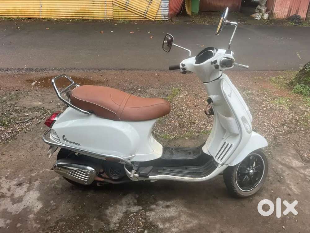 Very good condition fancy number