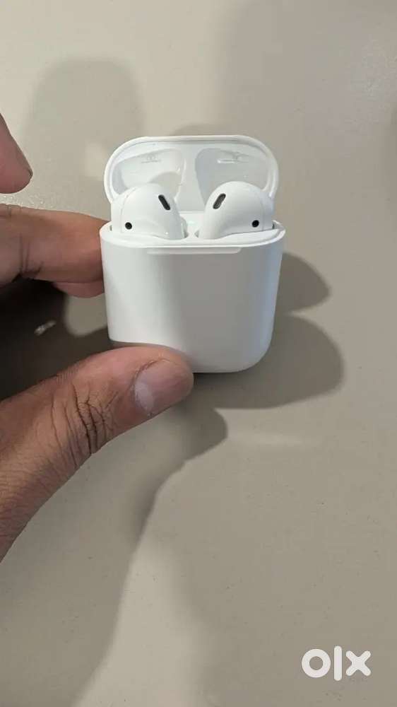 Apple airpods 2