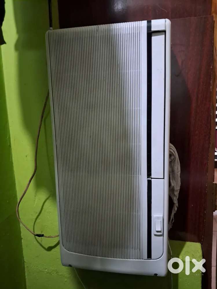 Ship ac like new