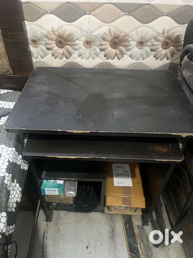 Computer Table