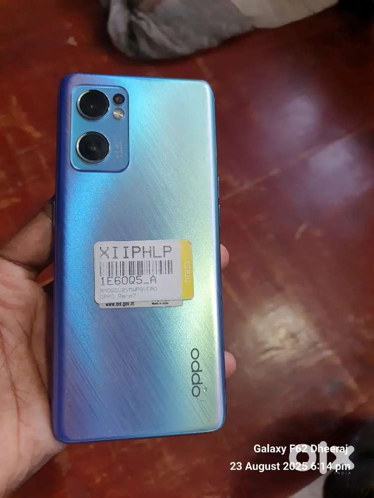 Reno 7.  8+4 /256 GB. Good  Condition me hai