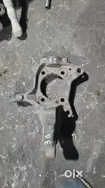 Mahindra XUV 500 Front LH Knuckle