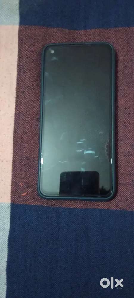 (Realme 8)