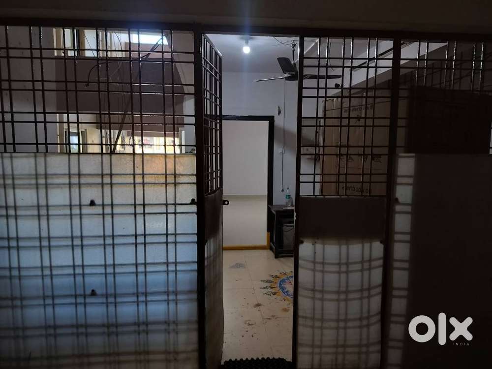 3 BHK Semi furnished flat for Rent