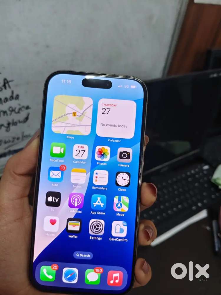 Selling my 4 month old I phone 16 pro  with bill and box available