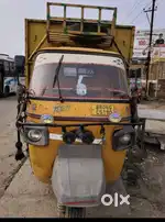 Disel engine bs 4 Tempoo me koi problem nhi hai 4tyre new hai