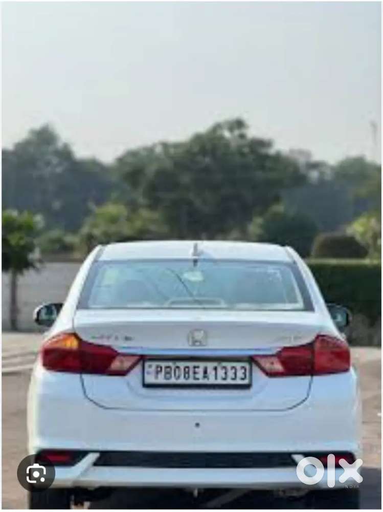 Parsonal driver for lady doctor automatic and manual car