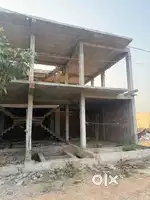 गेटेड कॉलोनी बहुत बड़िया लोकेशन में