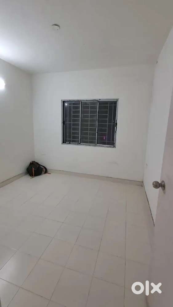 Rent for Premium2BHK Near Nangi station Hiland Greens phase1,Mahestala