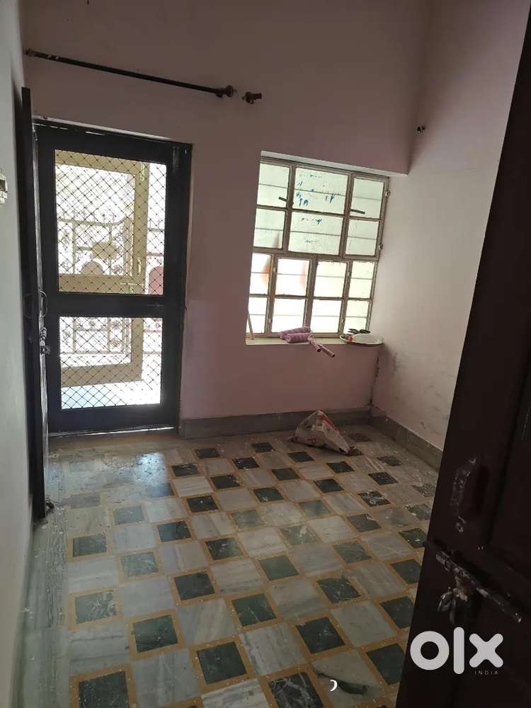3bhk for rent in karni nagar c sector